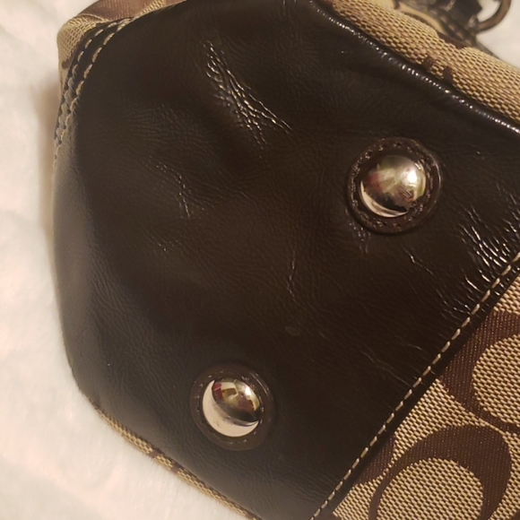 Purse - Picture 2 of 7